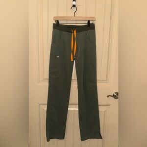 Figs Technical Collection Women's XS Tall Forest Green Scrub Pants Style T21004T